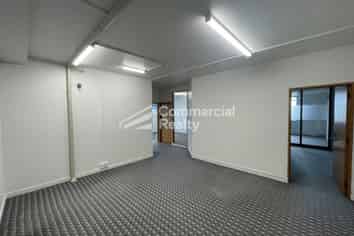 Beat The Traffic! 110M2 Office On Aviemore Drive