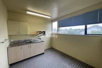 Beat The Traffic! 110M2 Office On Aviemore Drive