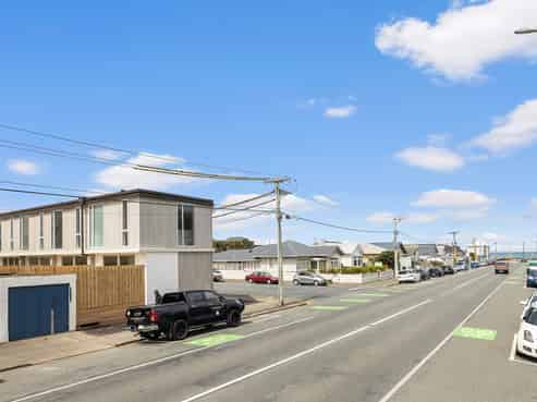 1/181 Onepu Road, Lyall Bay