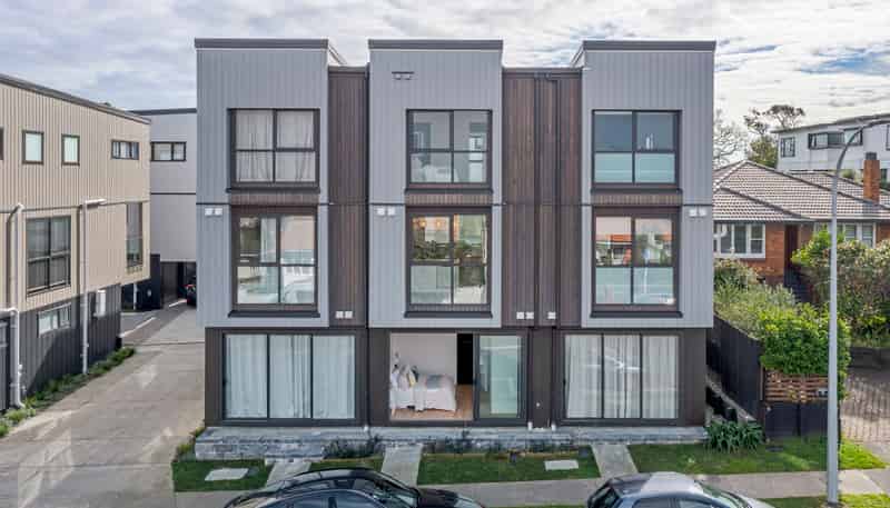 3/16 Williamson Avenue, Belmont