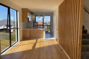 3/16 Williamson Avenue, Belmont