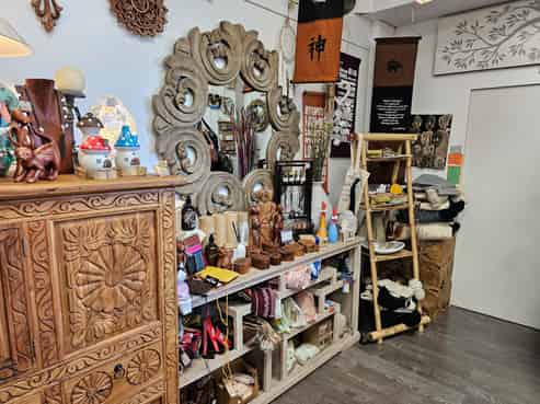 Clothing and Homewares - Importer and Retailer
