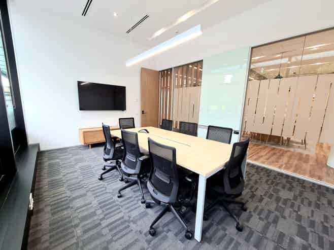 Office space for 4 persons in Regus Fanshawe