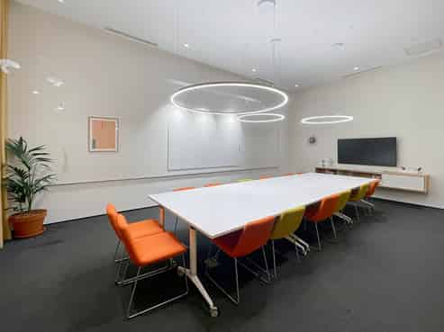 Office space for 4 persons in 110 Carlton Gore Rd