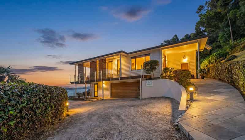 10 -12 Bayview Road, Paihia