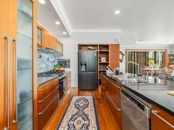 10 -12 Bayview Road, Paihia