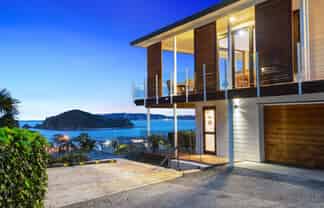 10 -12 Bayview Road, Paihia