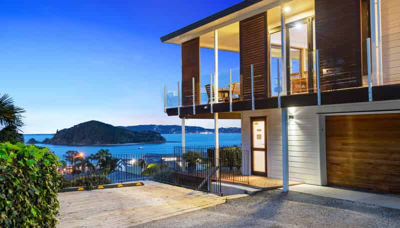 10 -12 Bayview Road, Paihia