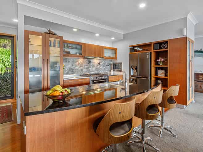 10 -12 Bayview Road, Paihia