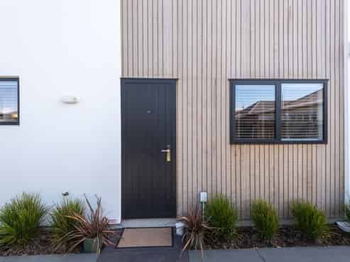 10C Newcastle Street, Phillipstown