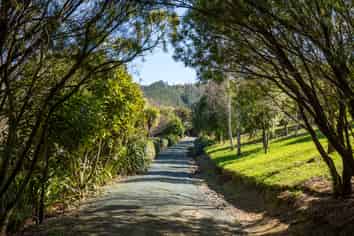 35 Hollyman Road, Hira