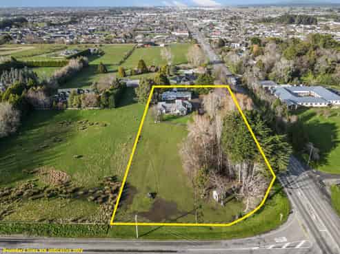 525 North Road, Lorneville