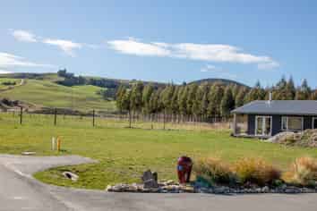 12 Kaylea Lane, MILLERS FLAT