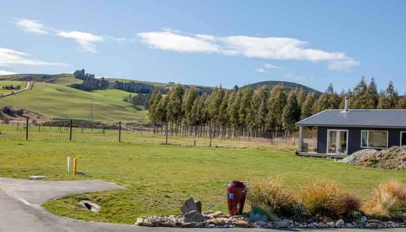 12 Kaylea Lane, MILLERS FLAT