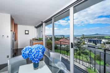 4/32 Coates Avenue, Orakei