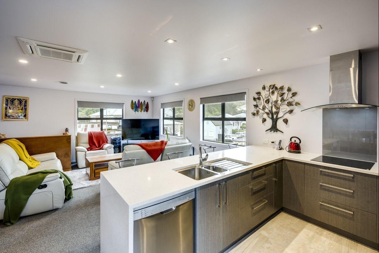 Prime investment opportunity on Napier Hill - Vista 5
