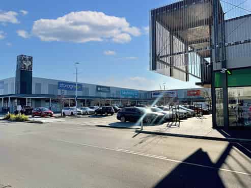 Bulk Retail Tower Junction
