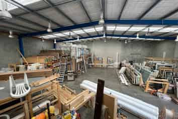 406sqm - Smart Industrial Close to the Port 
