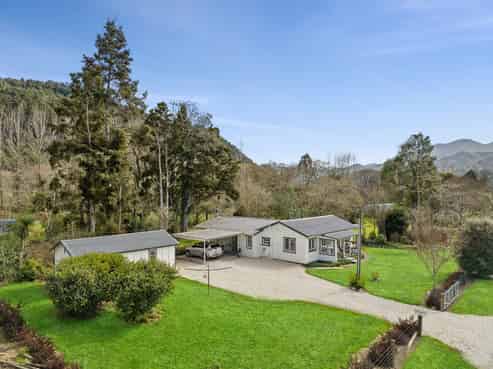 5 Stock Road, Murchison