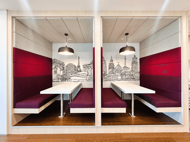 Office space for 4 persons in Regus Queen Street