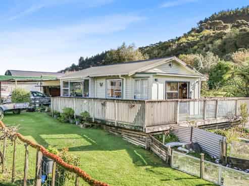 218 Cowell Street, Kawhia