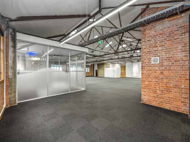 CENTRAL CHARACTER OFFICE SPACE
