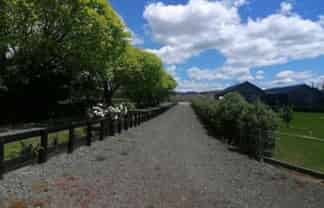 722B Back Miranda Road, Miranda