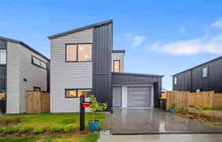76 Jacks Landing Drive, Hamilton Lake