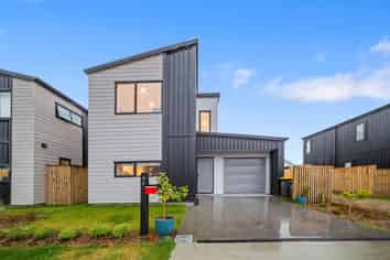 76 Jacks Landing Drive, Hamilton Lake