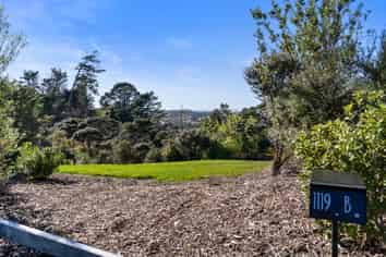 1119b Whangaparaoa Road, Tindalls Beach