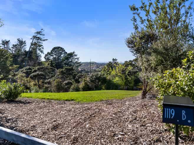 1119b Whangaparaoa Road, Tindalls Beach