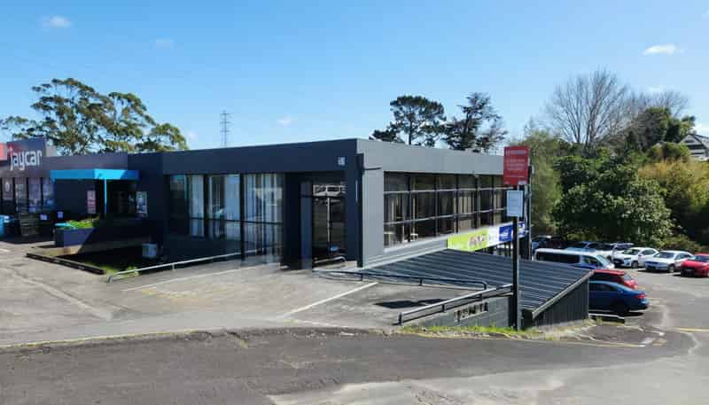 2171 Great North Road, Avondale