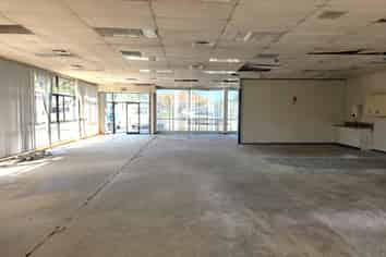 Multi-use opportunity on Great North Road