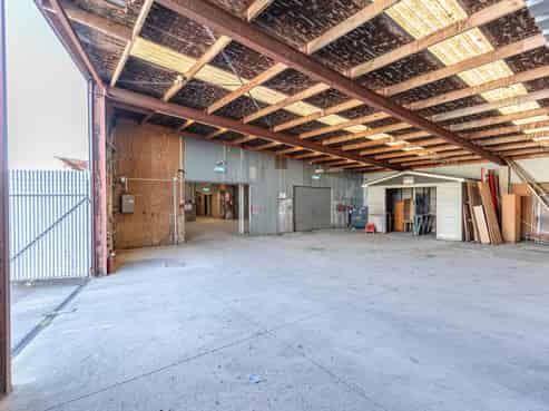 Maria Place workshop or warehouse solution