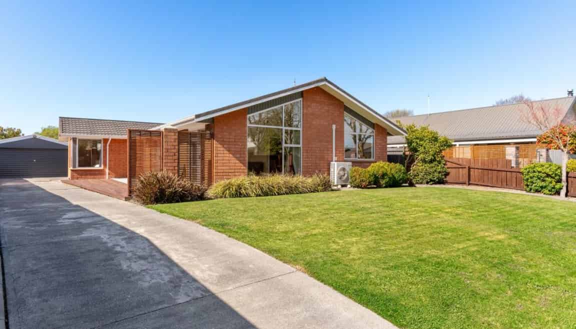 Sold 61 Karnak Crescent, Russley realestate.co.nz