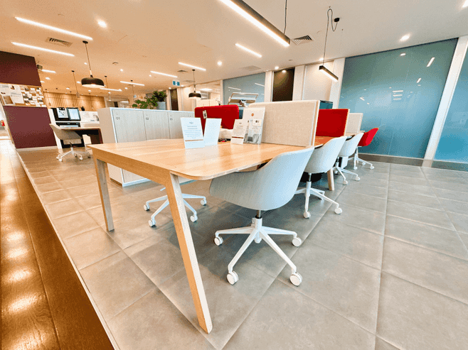 Find a dedicated desk in Regus 21 Queen Street