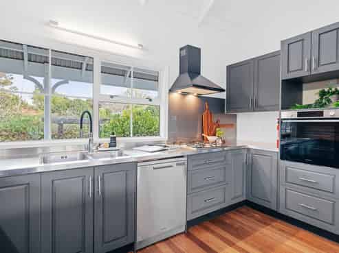 184 Kuratawhiti Street, Greytown