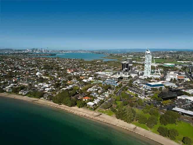 STUNNING SEA-SIDE OFFICES
