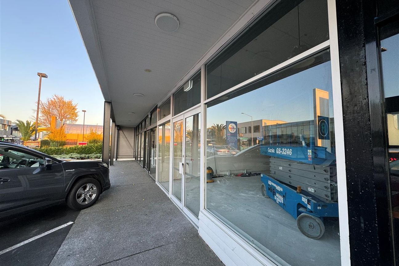Front Facing on Riccarton Road - Aanzicht 4