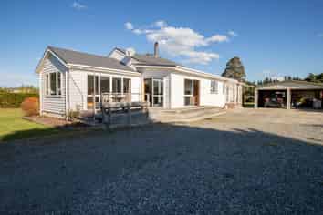 455 Timaru - Temuka Highway, Levels