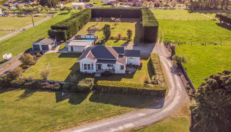 455 Timaru - Temuka Highway, Levels
