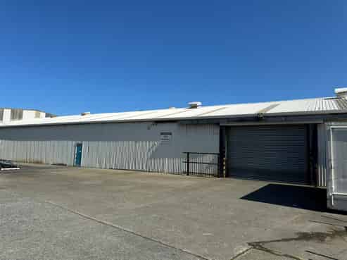 Seaview Warehouse with Yard