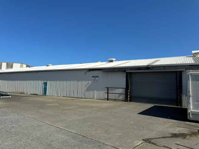Seaview Warehouse with Yard