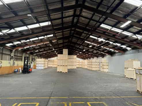 Seaview Warehouse with Yard