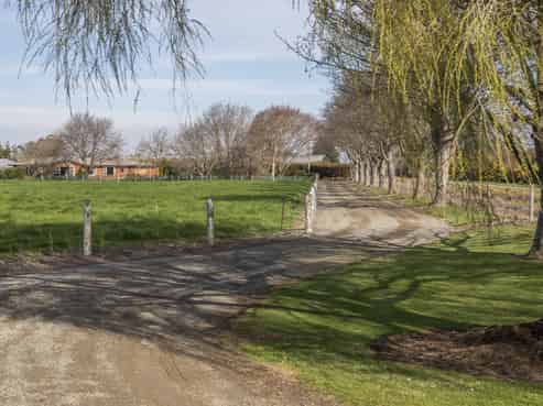 128 Foley Road, Levels