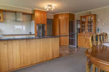 128 Foley Road, Levels