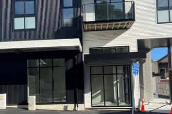 Brand new Brooklyn retail/office  