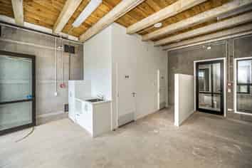 WESTGATE 55M² MULTI-USE UNIT FOR SALE

