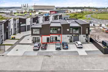 WESTGATE 55M² MULTI-USE UNIT FOR SALE
