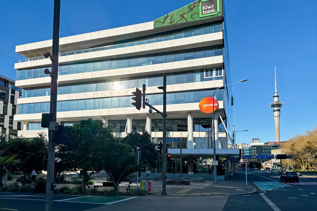 Office space for 15 persons in 115 Fanshawe Street - Aanzicht 2